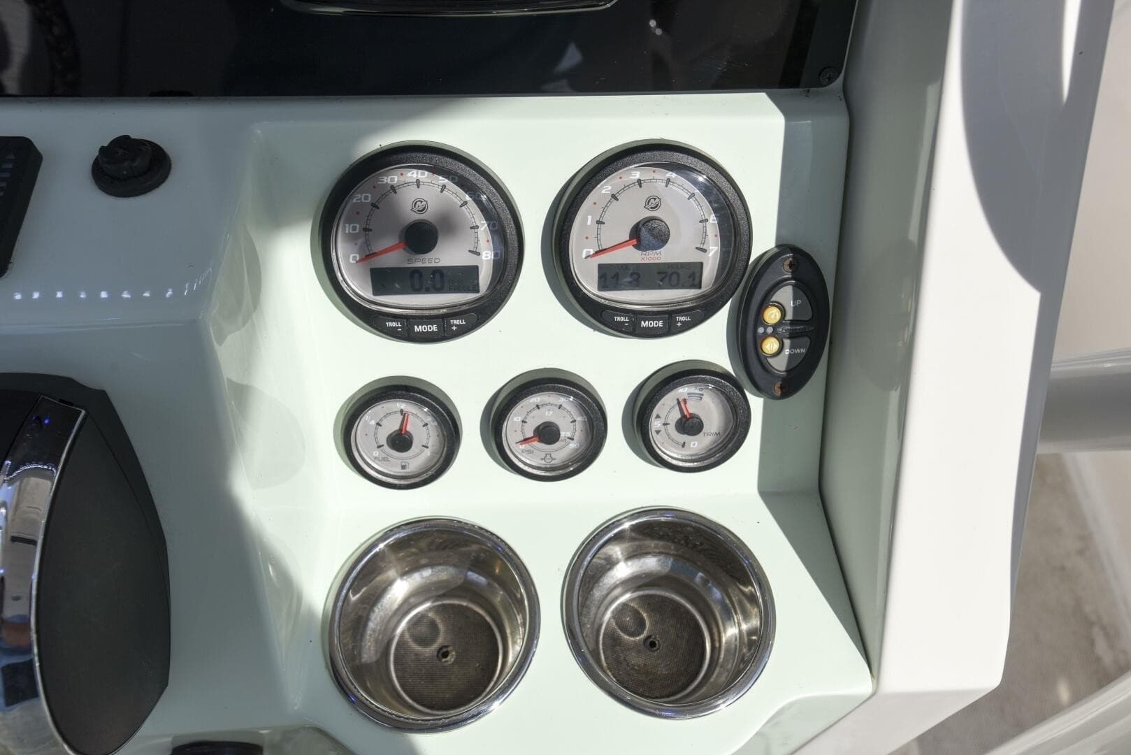 2022 Ranger 2360 Bay