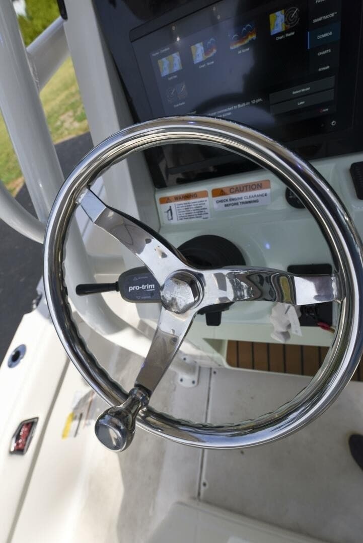 2022 Ranger 2360 Bay