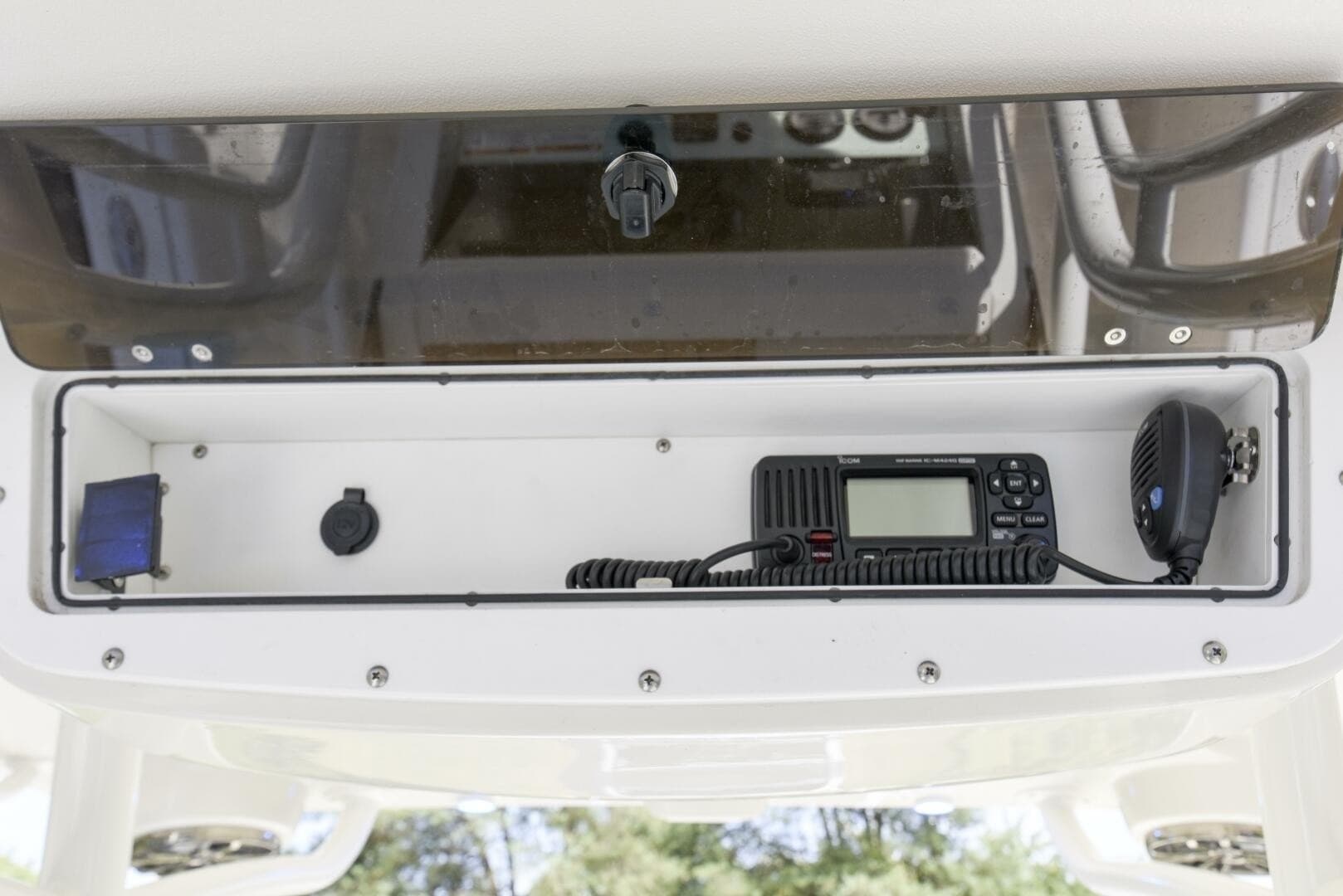 2022 Ranger 2360 Bay