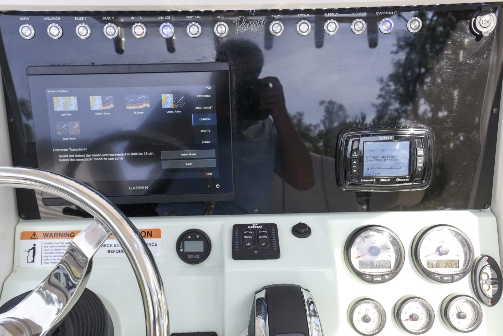 2022 Ranger 2360 Bay