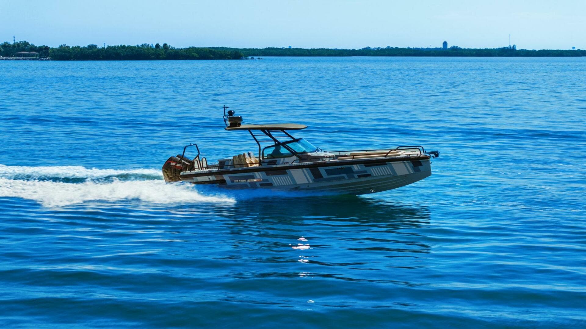 2022 Axopar Brabus Shadow 500 TT - Starboard