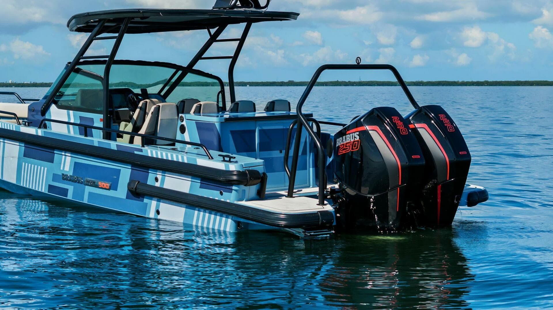 2022 Axopar Brabus Shadow 500 TT - Port 3/4 Stern