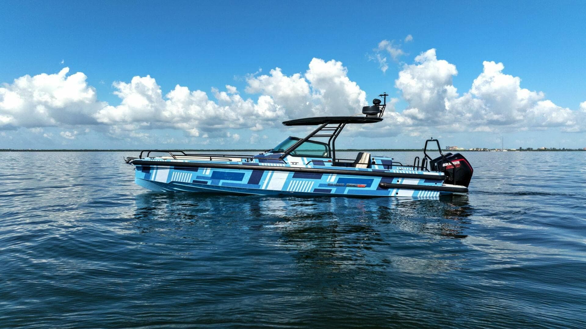 2022 Axopar Brabus Shadow 500 TT - Port