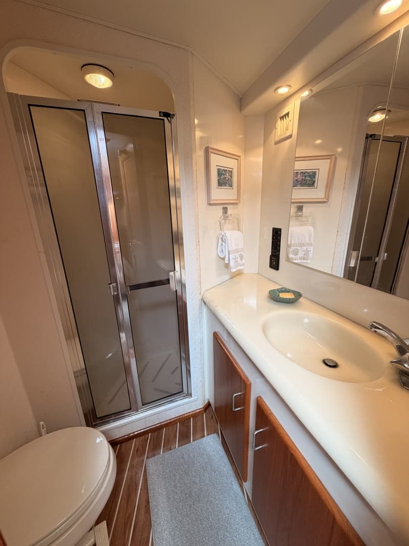 1994 Viking 50 Convertible