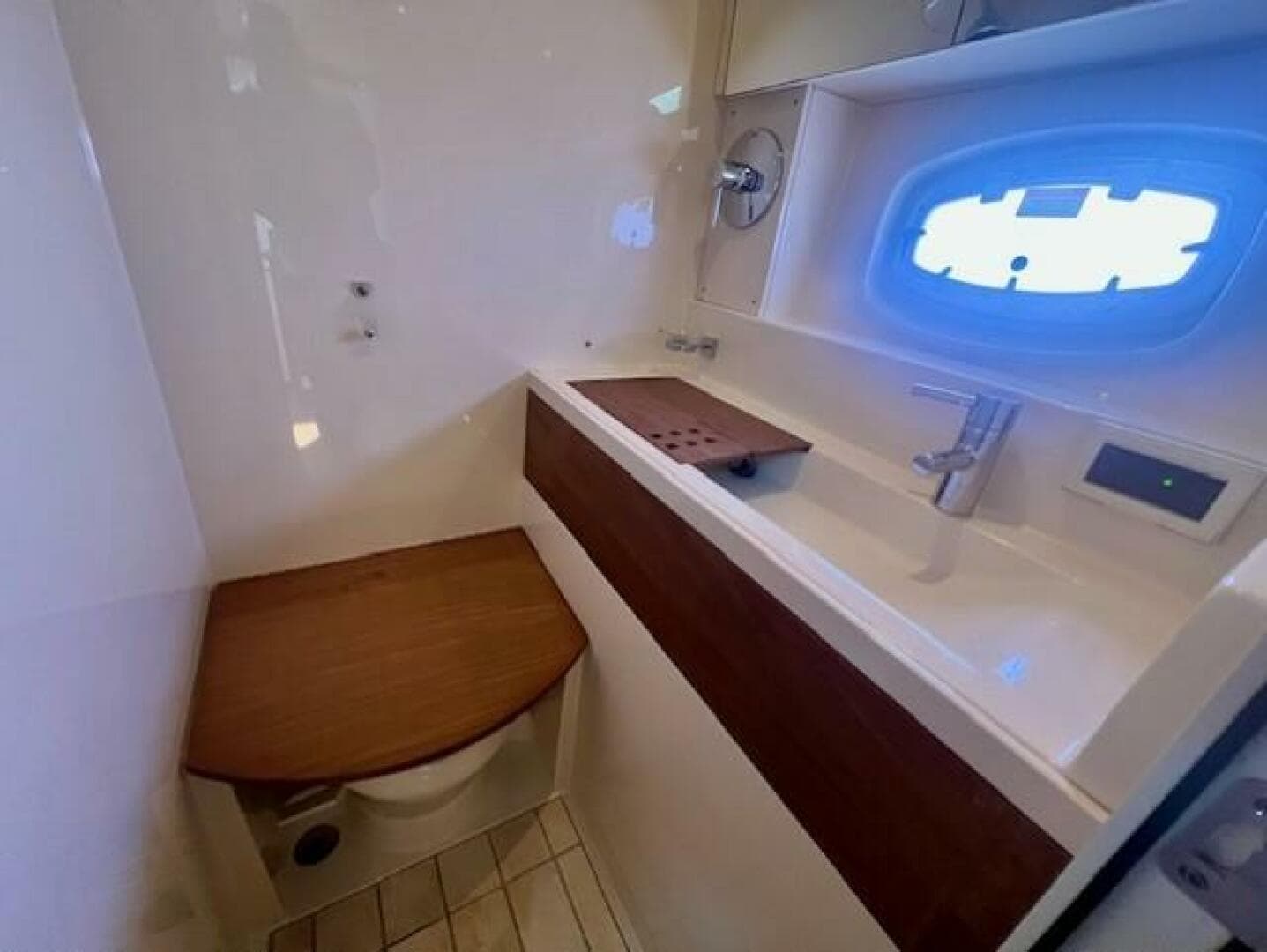 2013 Sea Ray 410 Sundancer