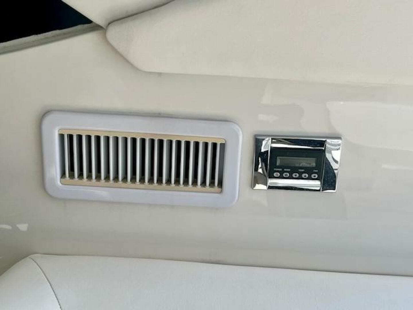 2013 Sea Ray 410 Sundancer