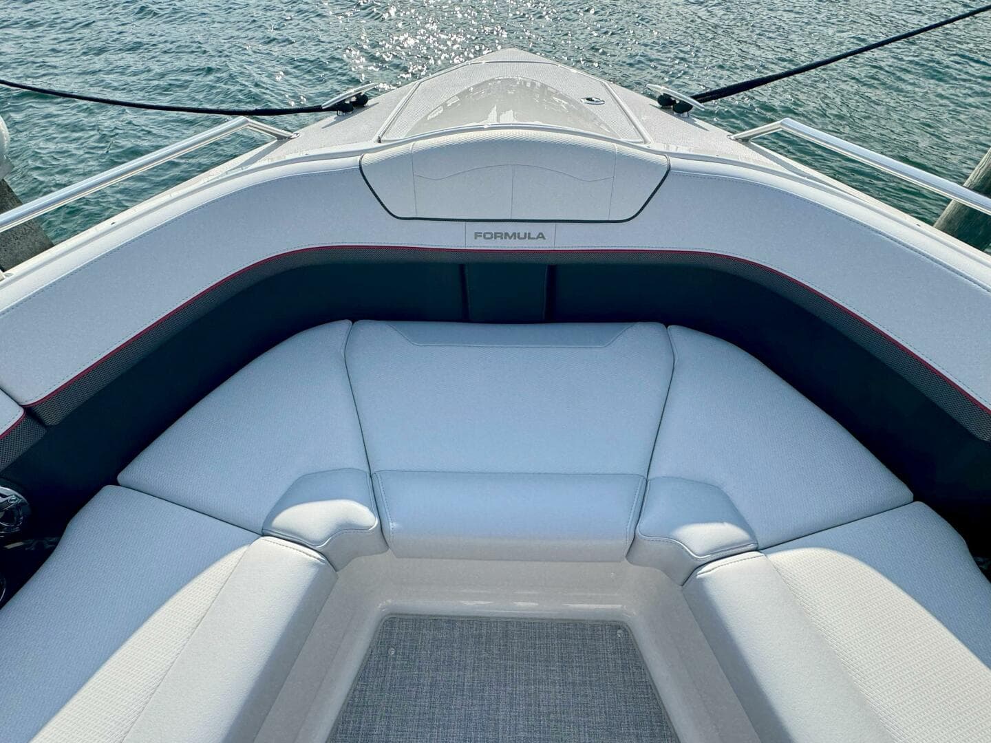 2024 Formula 350 Crossover Bowrider