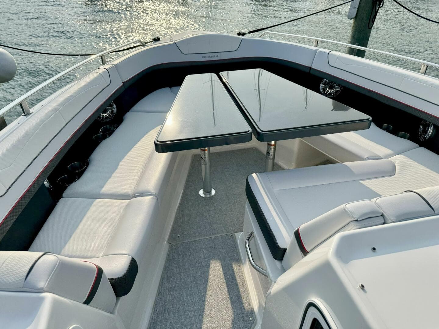 2024 Formula 350 Crossover Bowrider