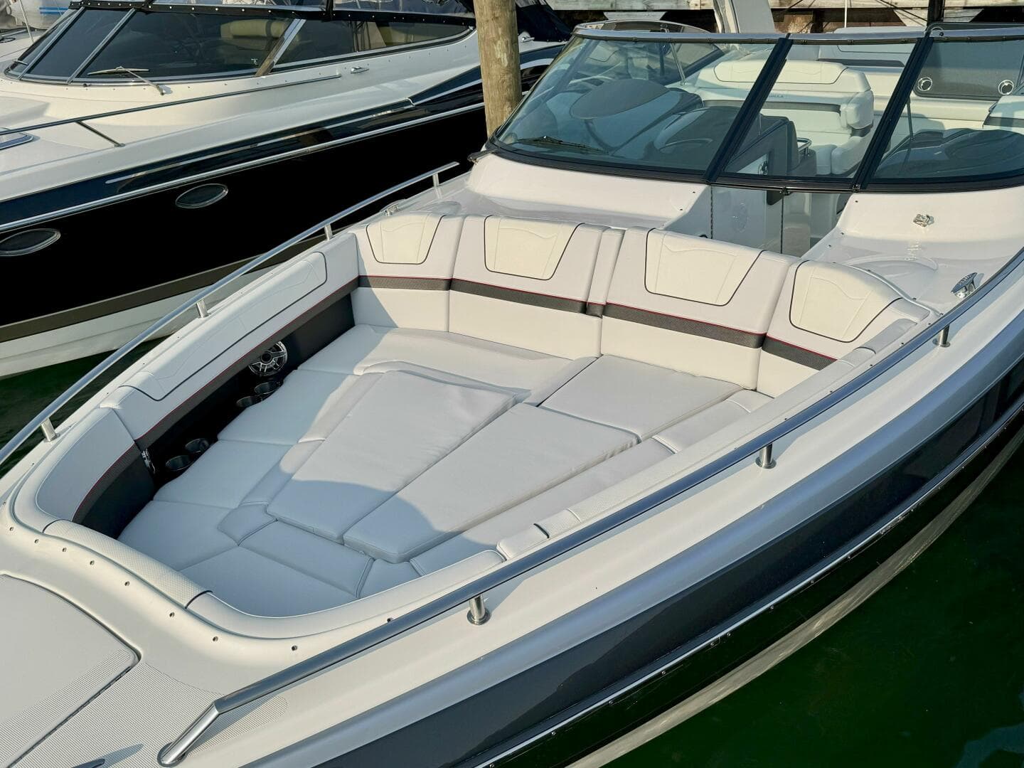 2024 Formula 350 Crossover Bowrider