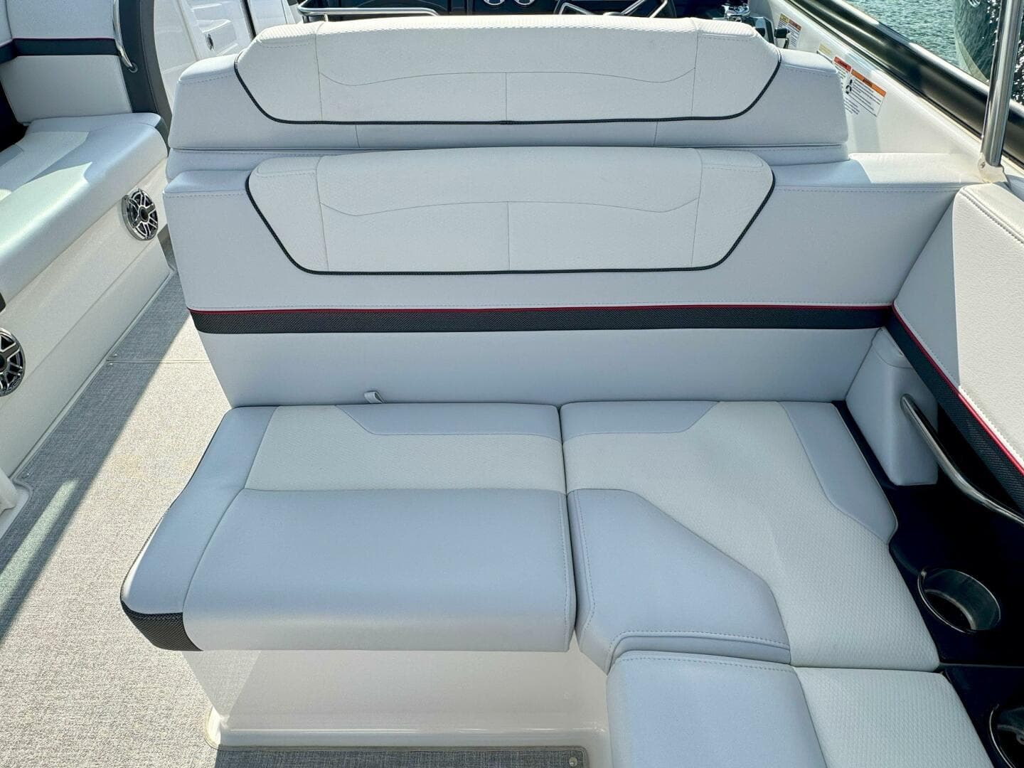 2024 Formula 350 Crossover Bowrider