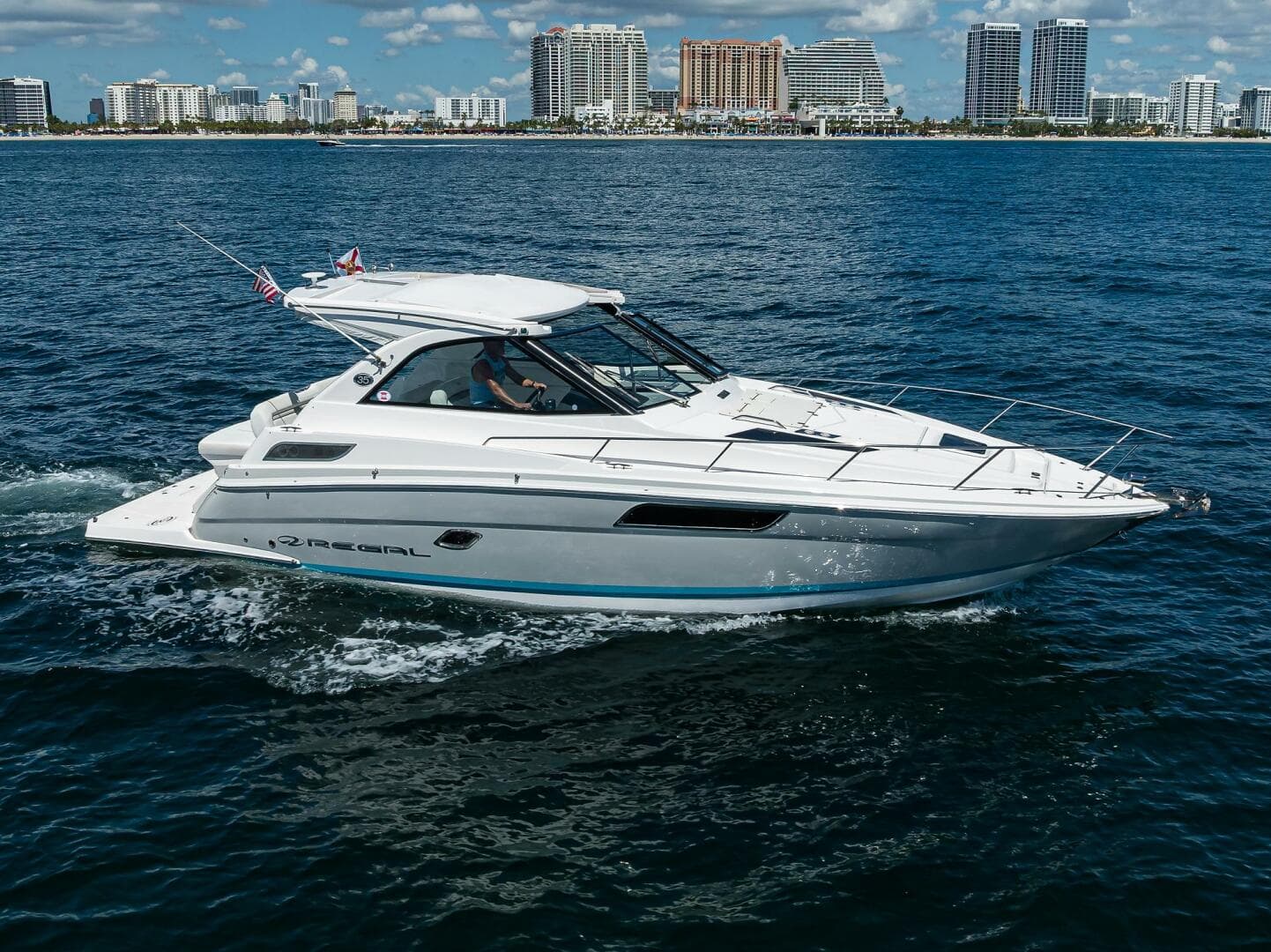 2020 Regal 35 Sport Coupe