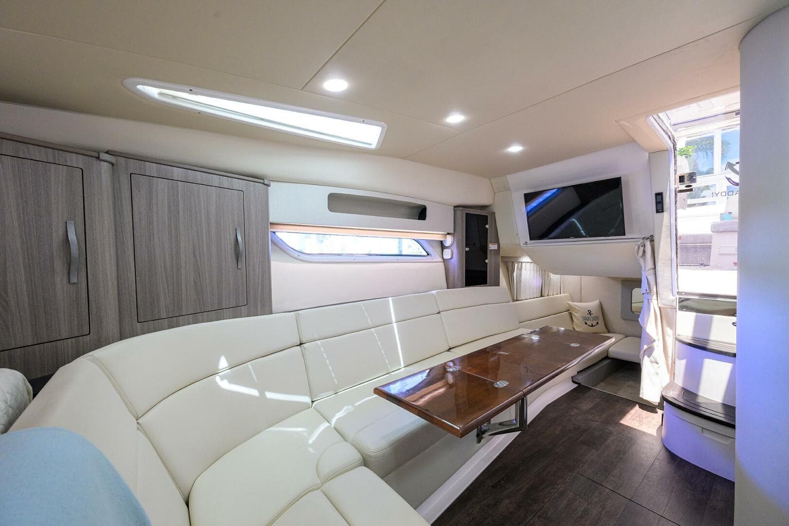 2020 Regal 35 Sport Coupe