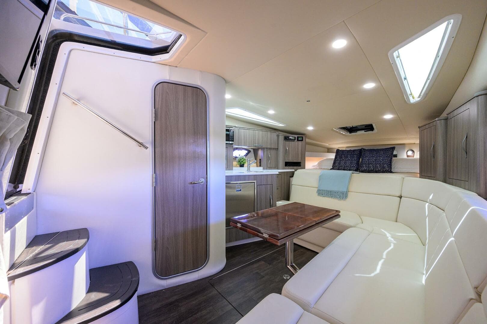 2020 Regal 35 Sport Coupe