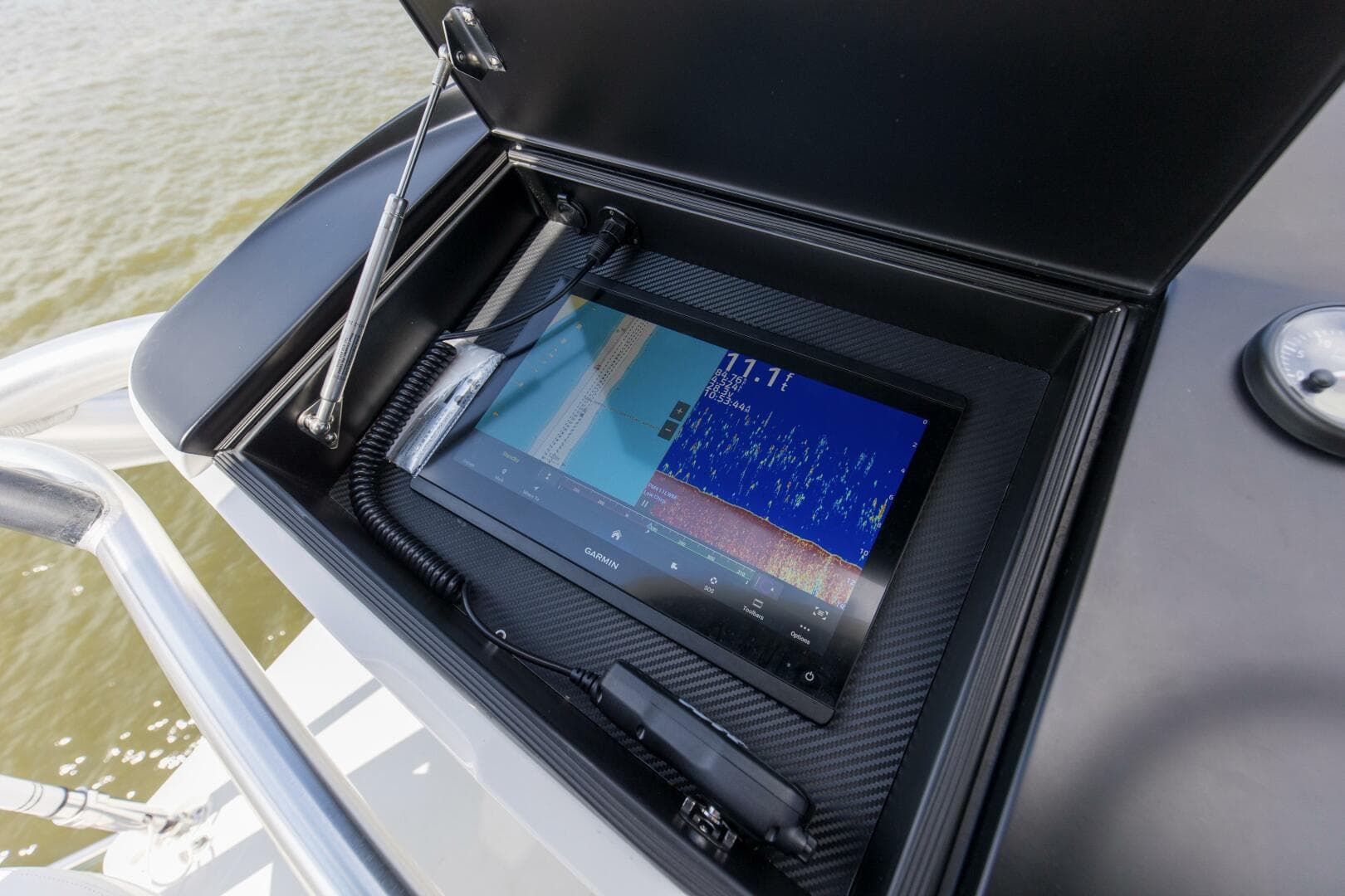 2016 92 Viking Enclosed Bridge Touche Bridge Tower (2)