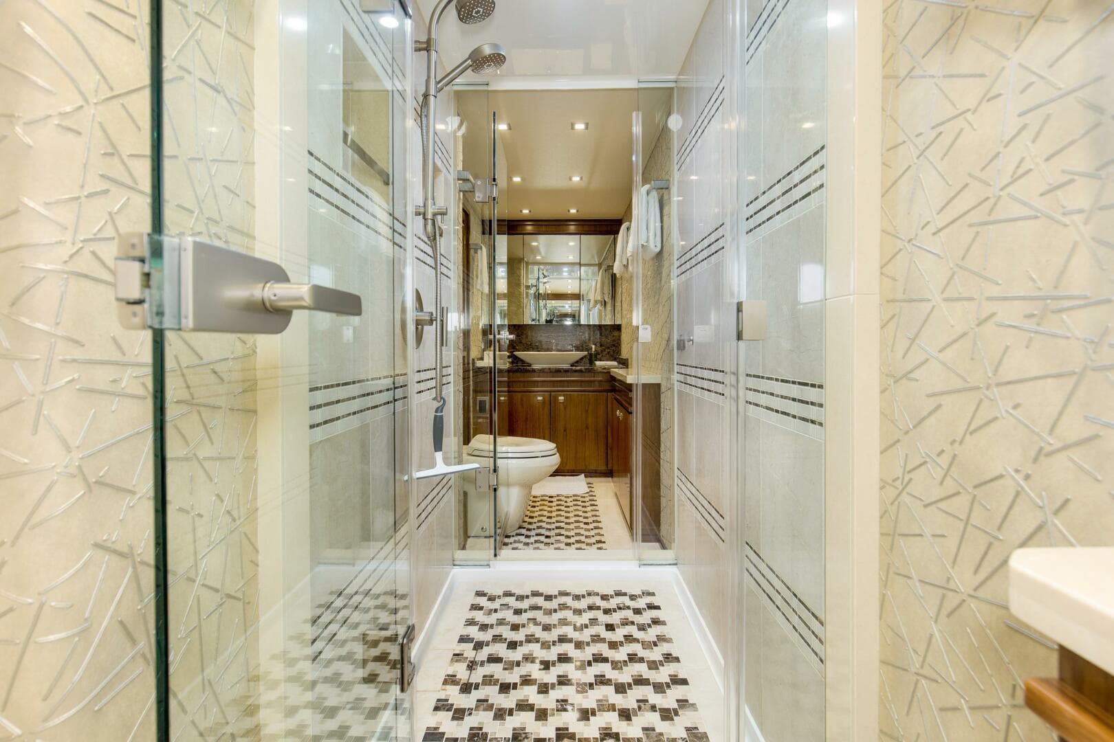 2016 92 Viking Enclosed Bridge Touche Master Stateroom Head (2)