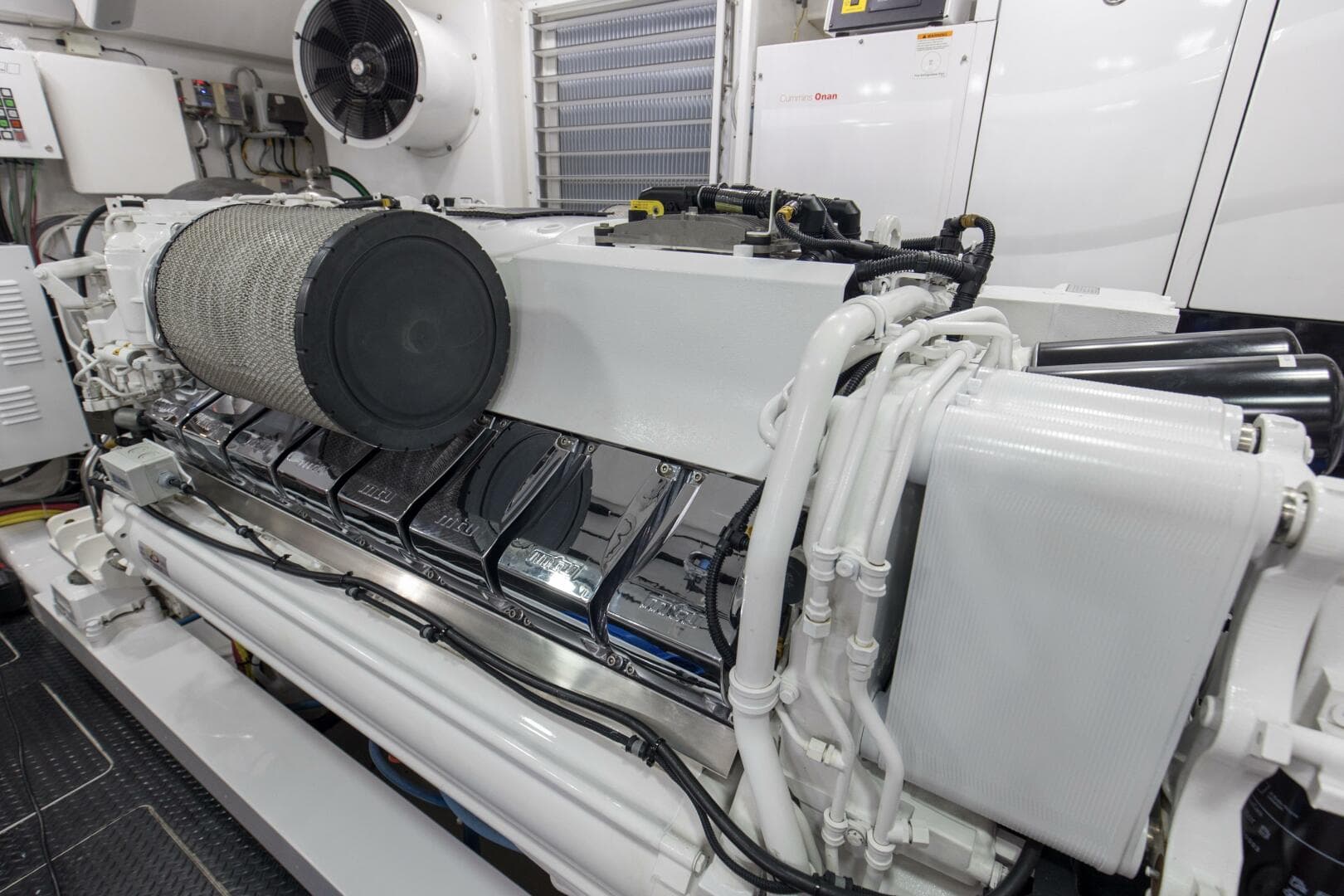 2016 92 Viking Enclosed Bridge Touche Engine Room (5)