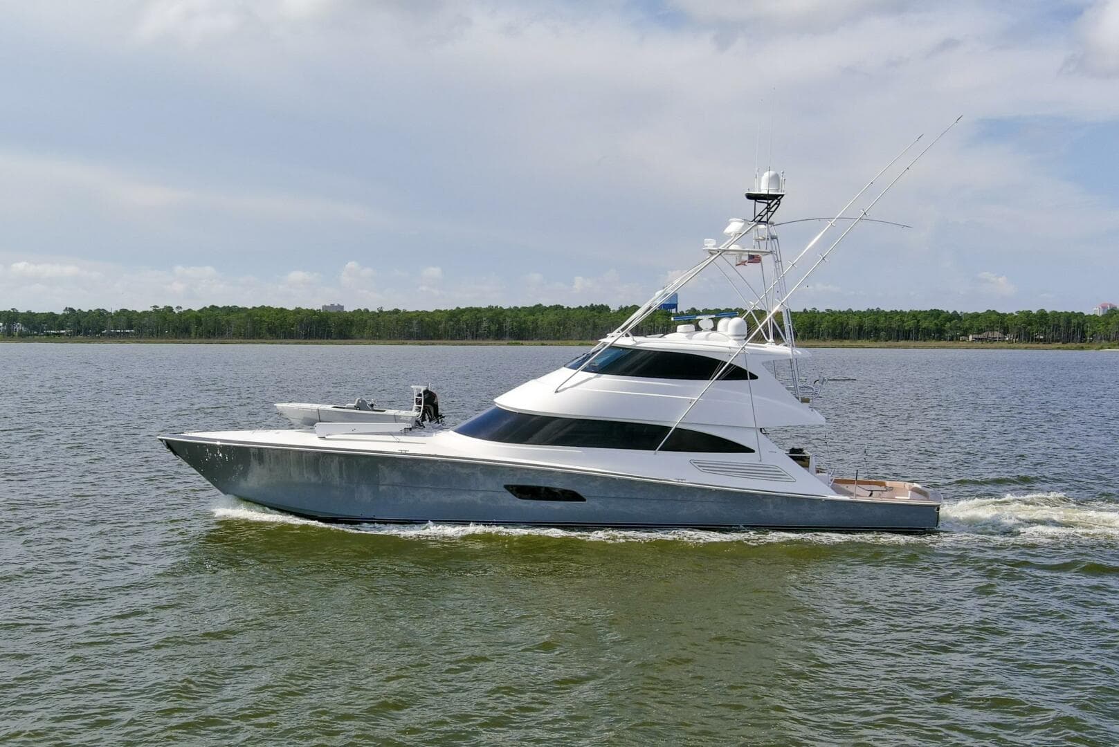 2016 92 Viking Enclosed Bridge Touche Exterior (14)