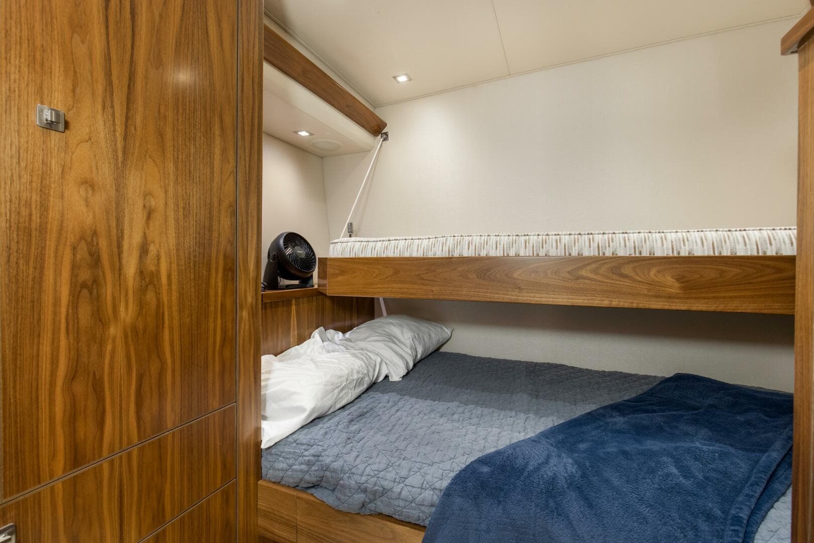 2016 92 Viking Enclosed Bridge Touche Captain's Stateroom
