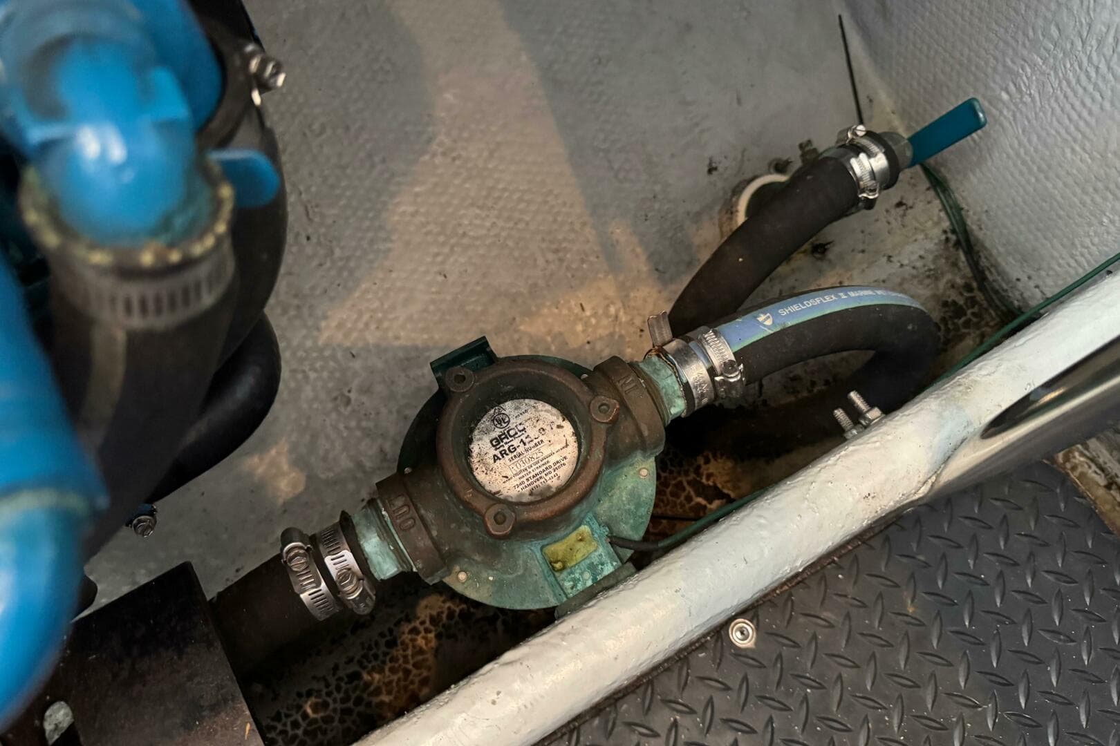 2004 Silverton 34 Convertible