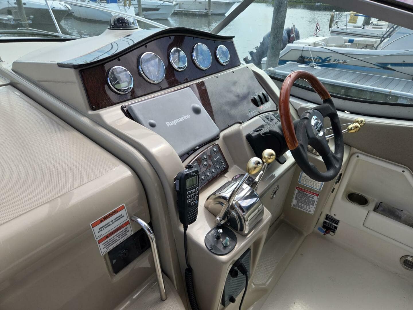 2007 Sea Ray 310 Sundancer