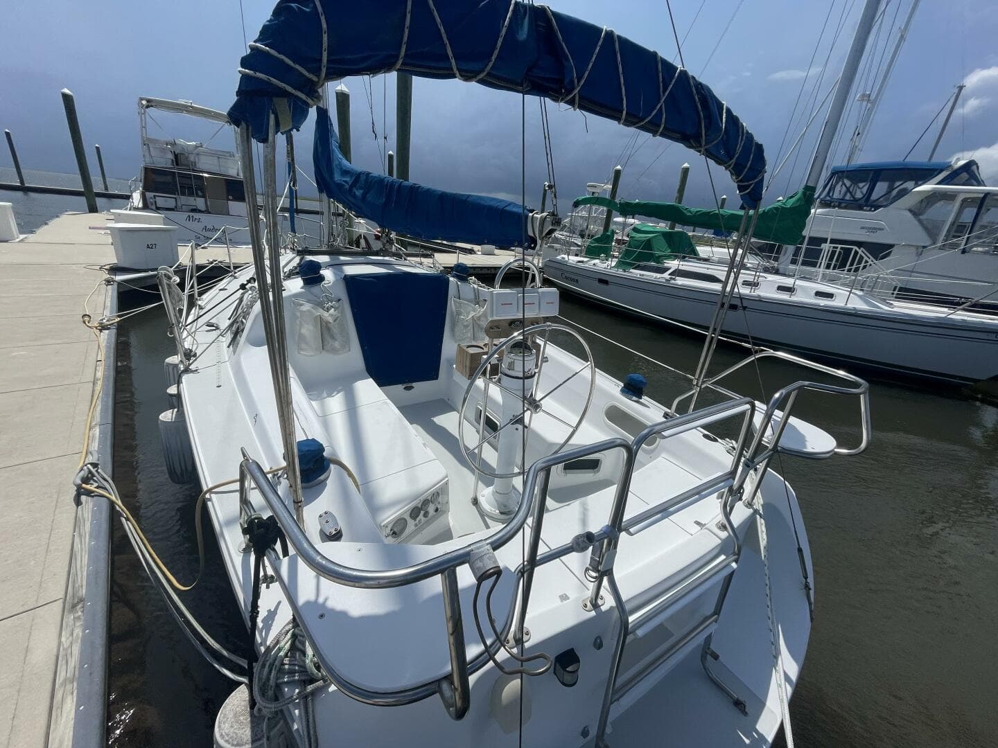 1996 Catalina 270
