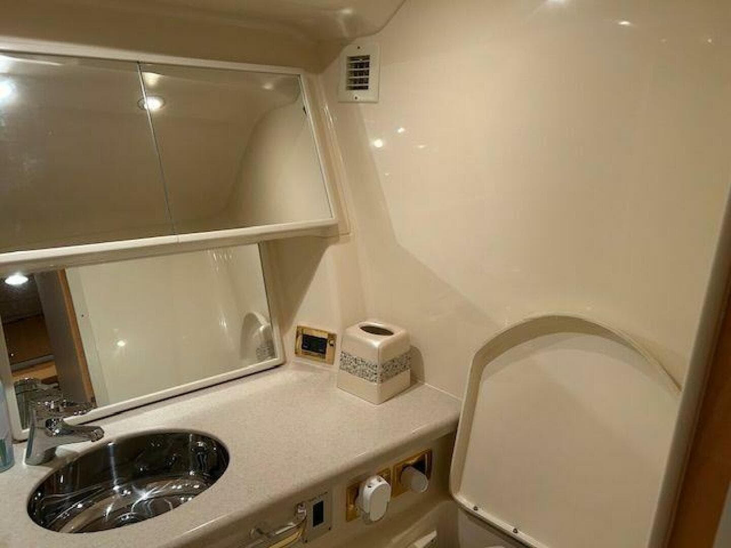 1998 Sea Ray 540 Sundancer