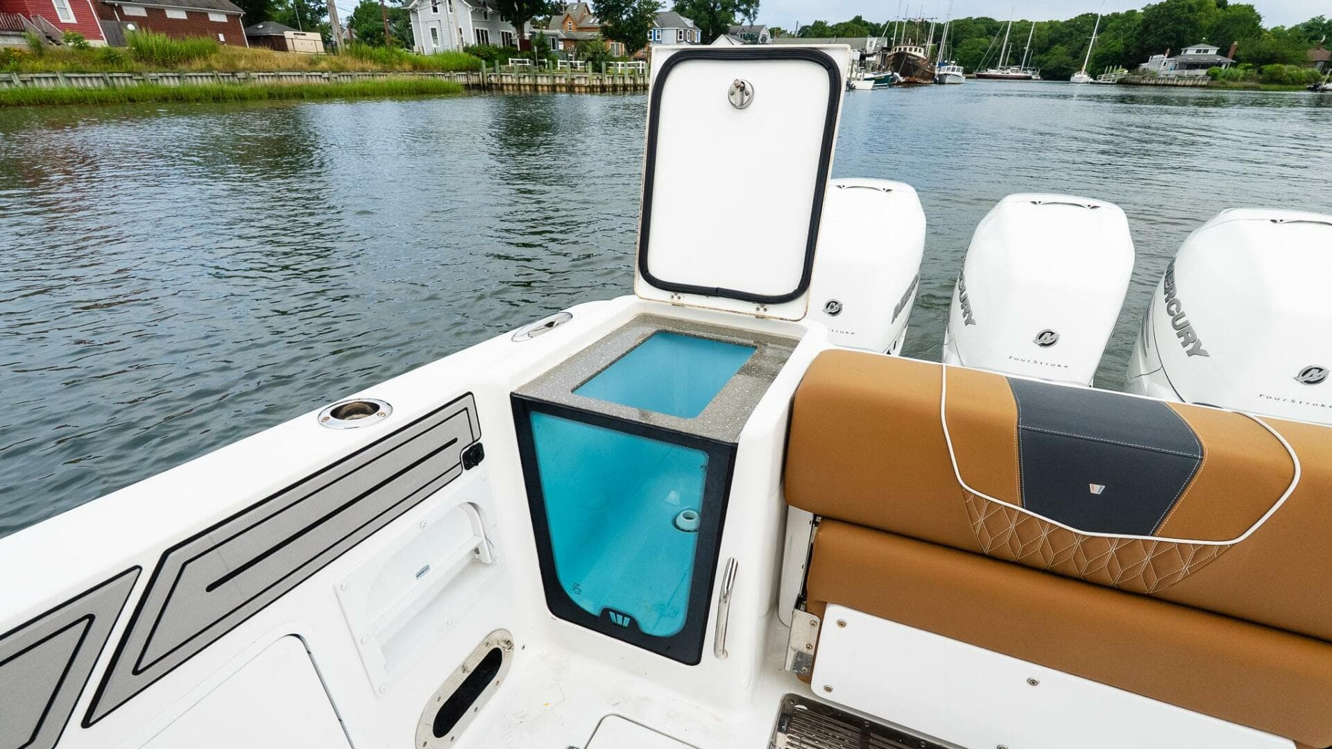 2021 Wellcraft 402 Fisherman