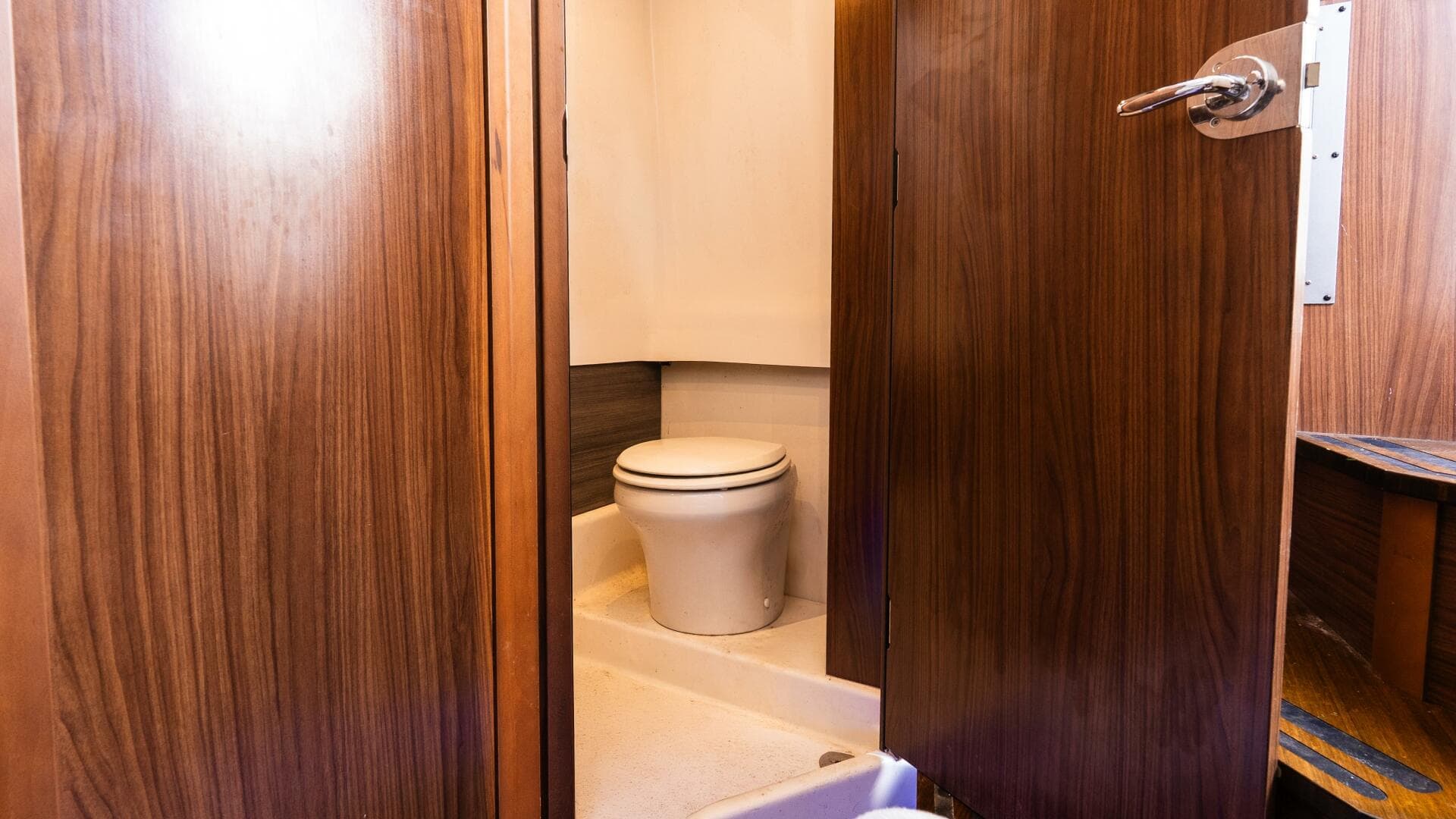 2021 Wellcraft 402 Fisherman