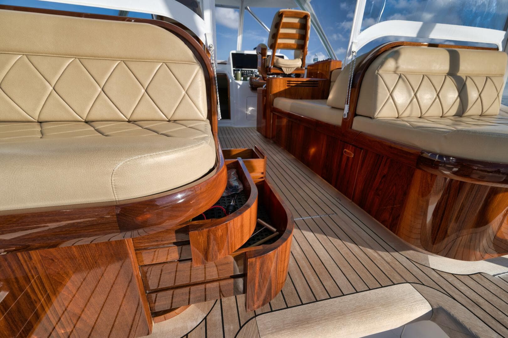 2019 Winter Custom Yachts 46 Walkaround
