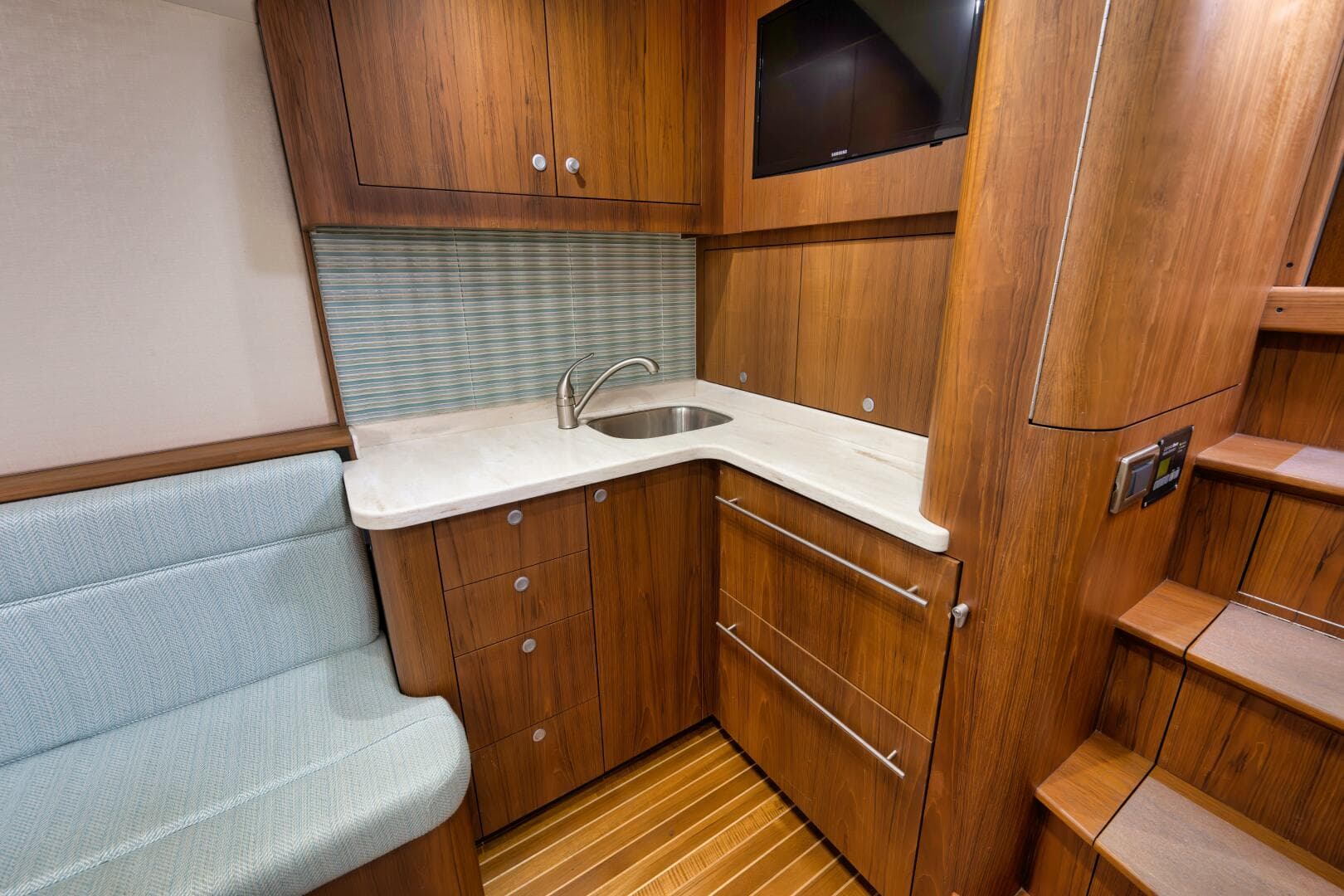 2019 Winter Custom Yachts 46 Walkaround