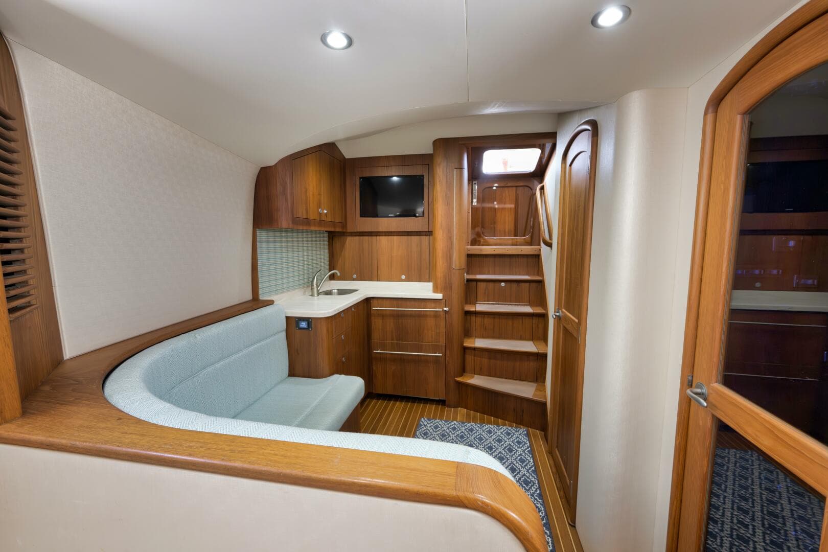 2019 Winter Custom Yachts 46 Walkaround