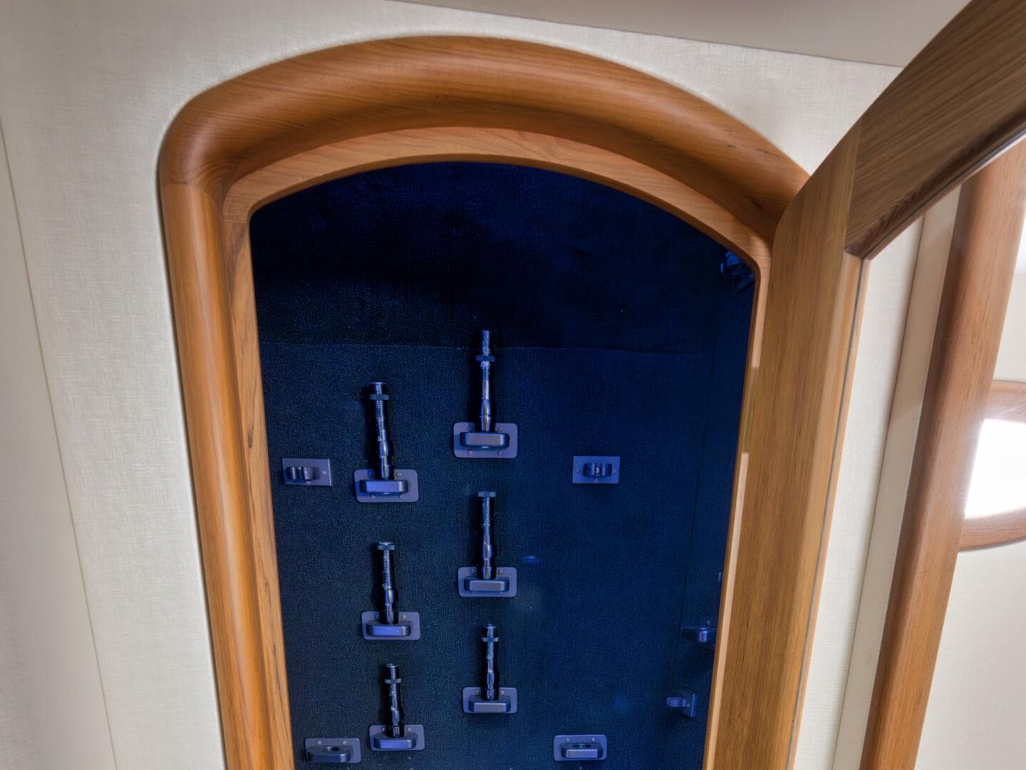 2019 Winter Custom Yachts 46 Walkaround