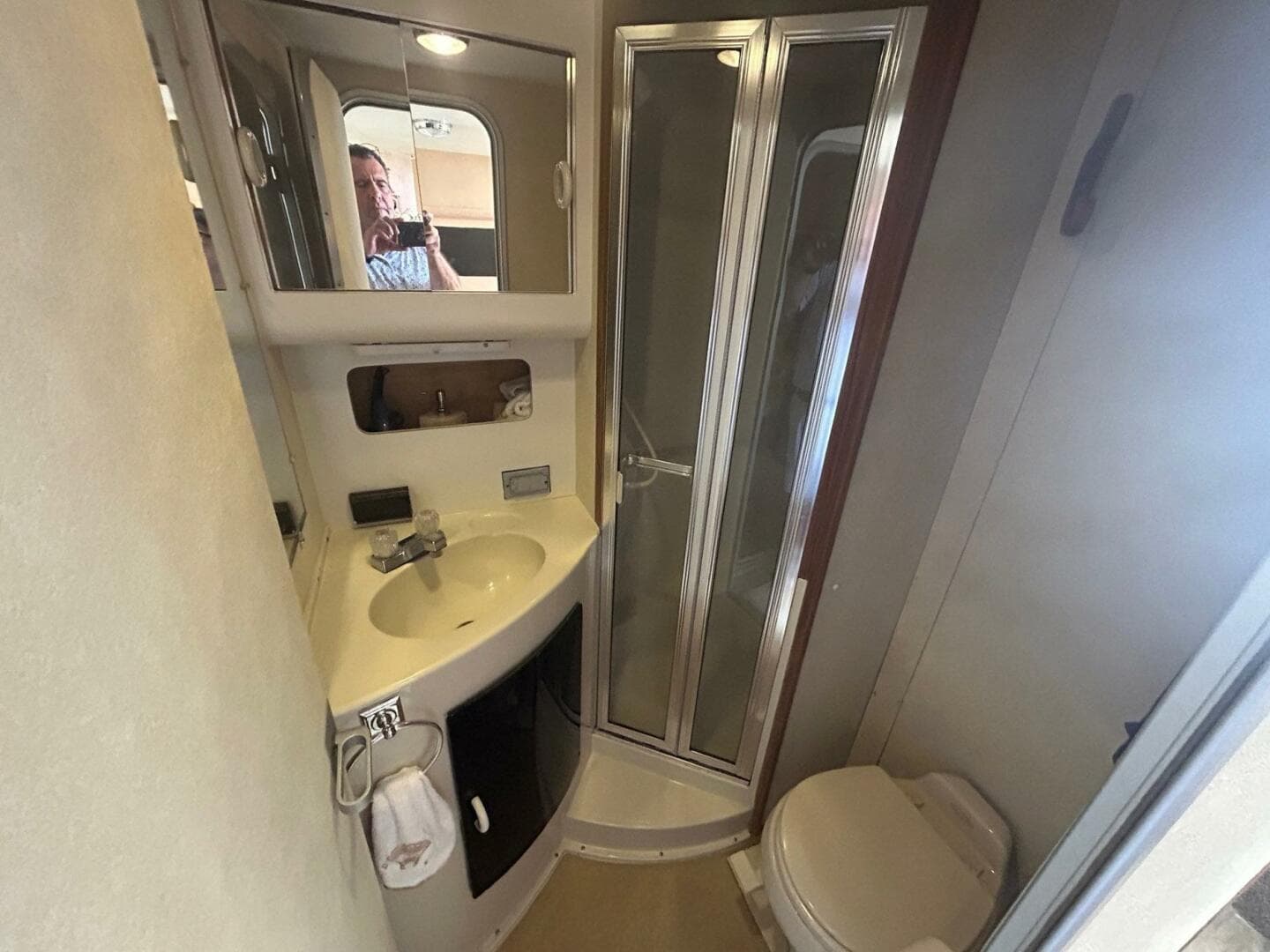 1990 Silverton 34 Convertible