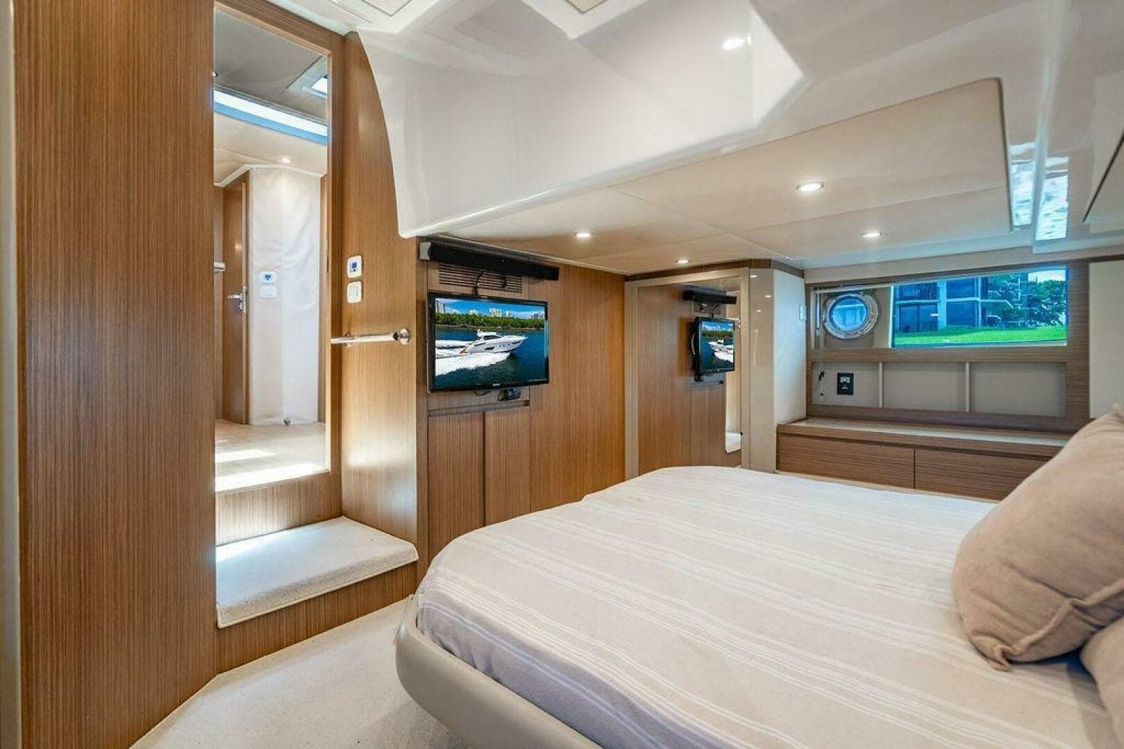 2016 Azimut Atlantis 50