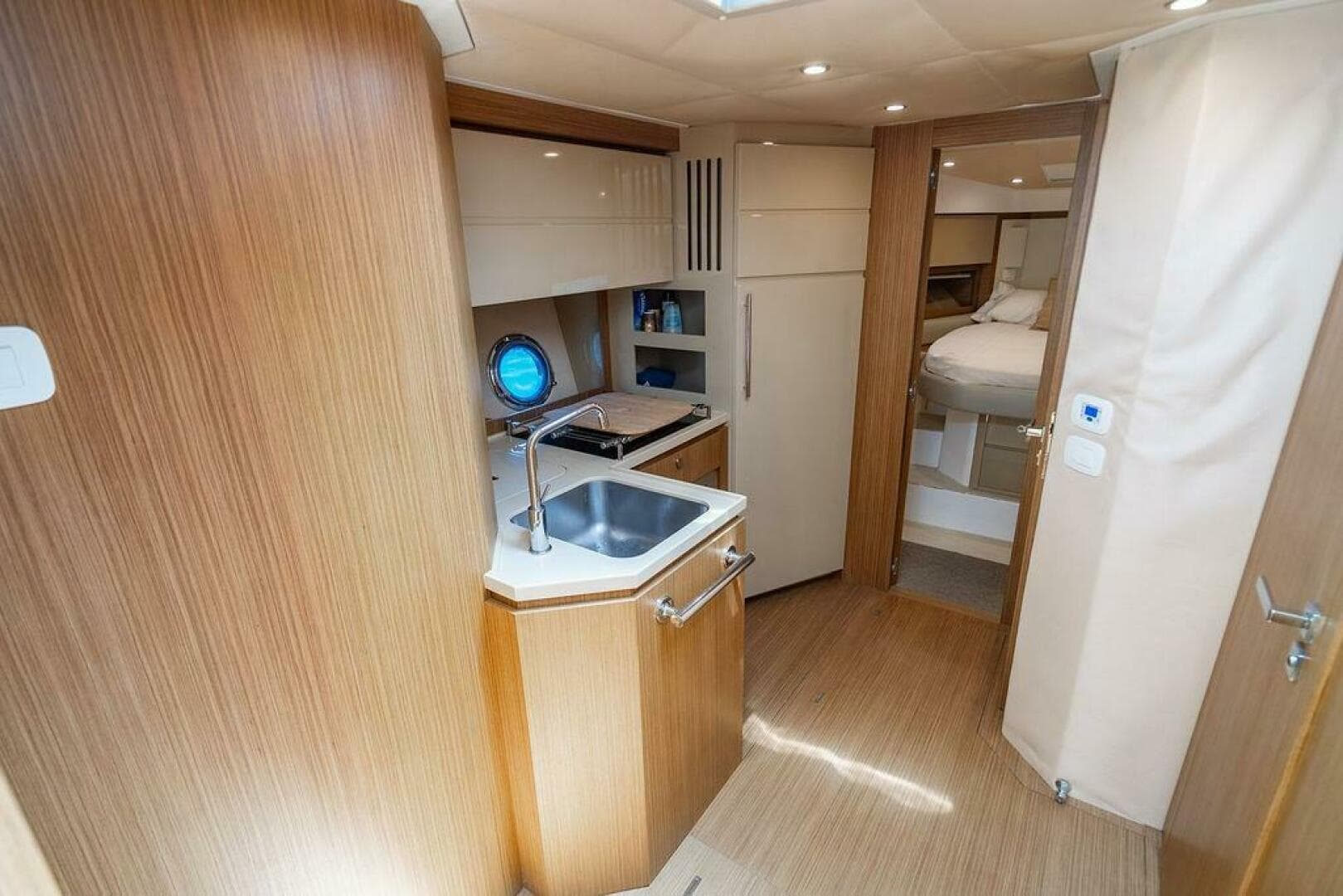 2016 Azimut Atlantis 50