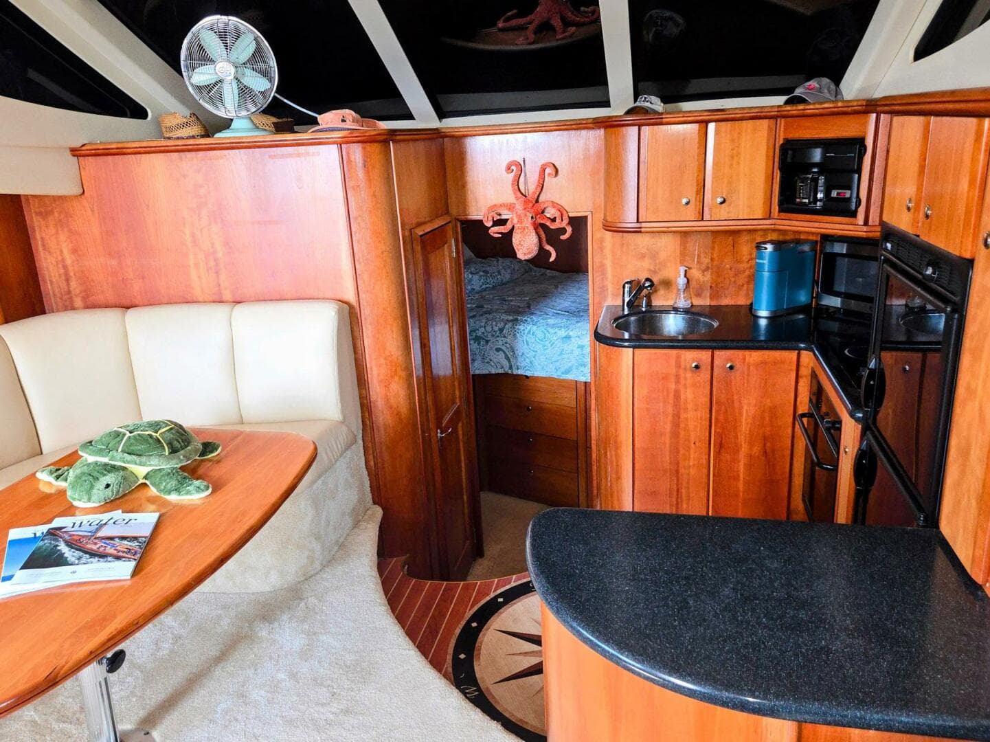 2003 Silverton 392 Aft Cabin Motor Yacht
