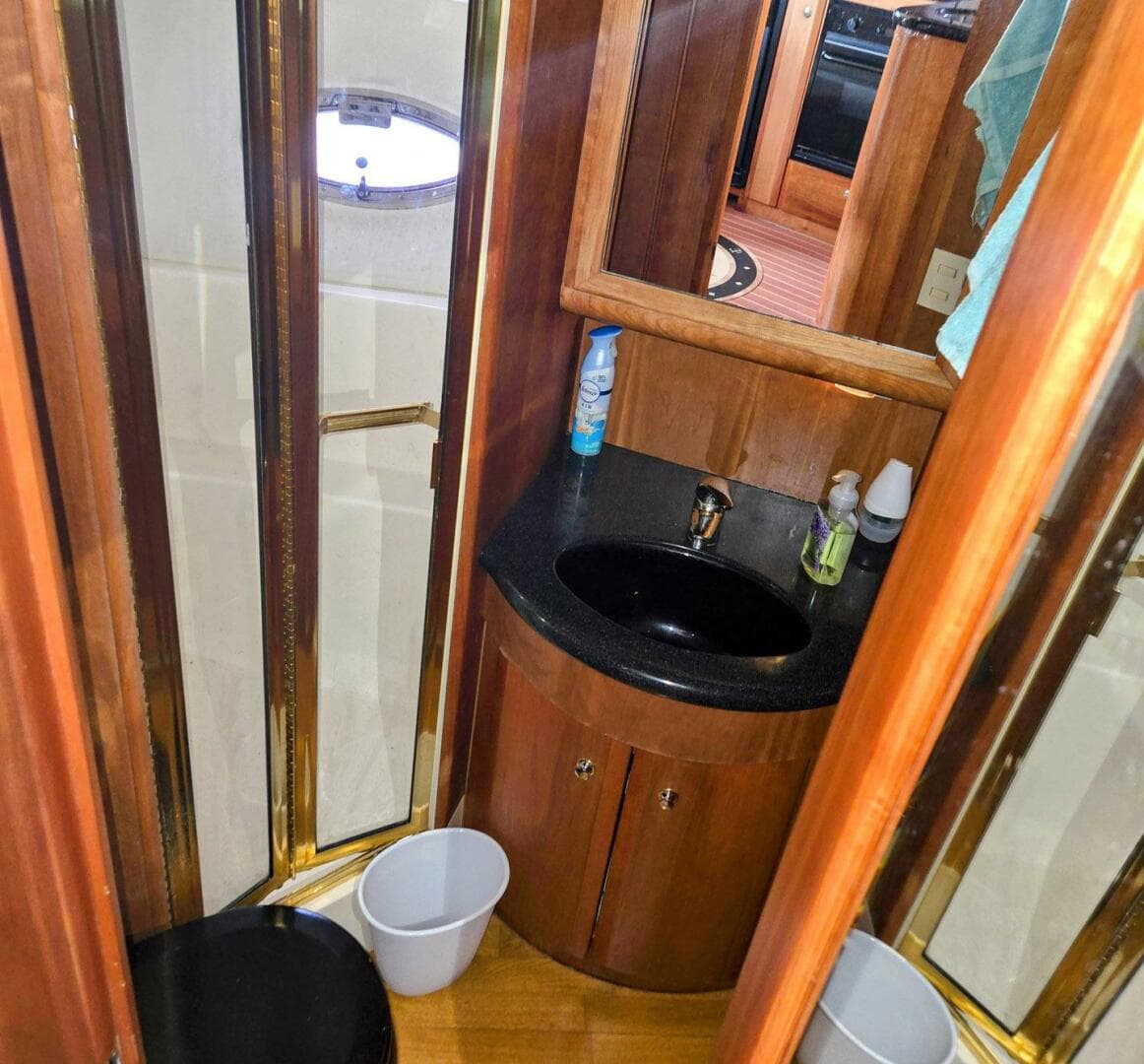 2003 Silverton 392 Aft Cabin Motor Yacht