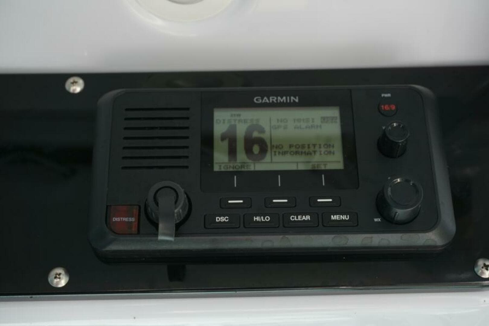 2022 25 Everglades 253cc Electronics (6)