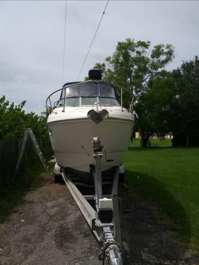 2009 Rinker 280 Express Cruiser