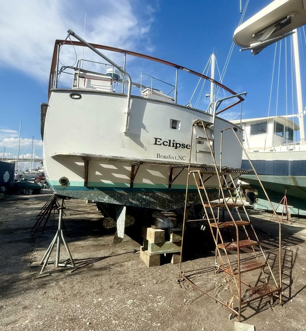 1982 Albin Tri-Cabin