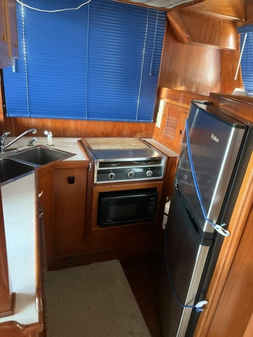 1982 Albin Tri-Cabin
