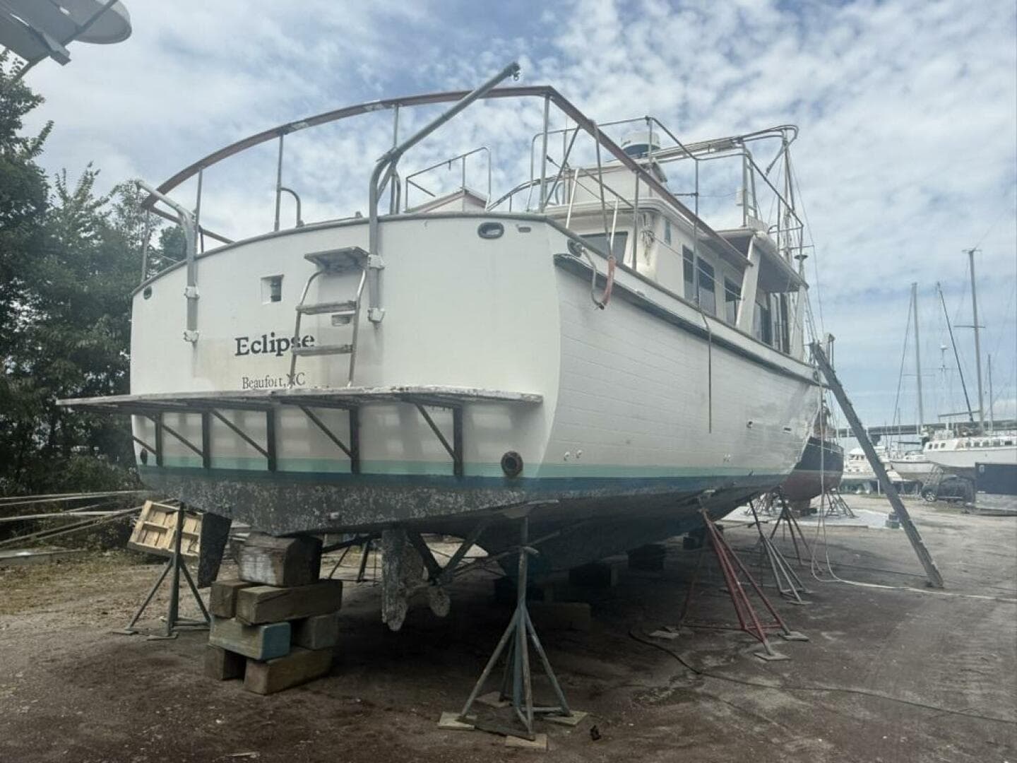 1982 Albin Tri-Cabin