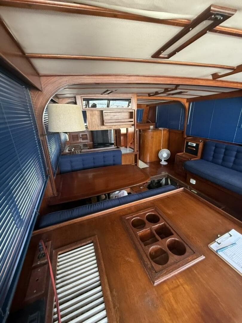 1982 Albin Tri-Cabin