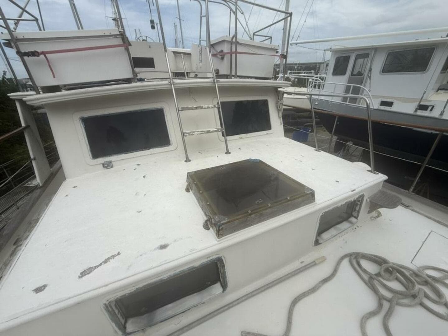 1982 Albin Tri-Cabin