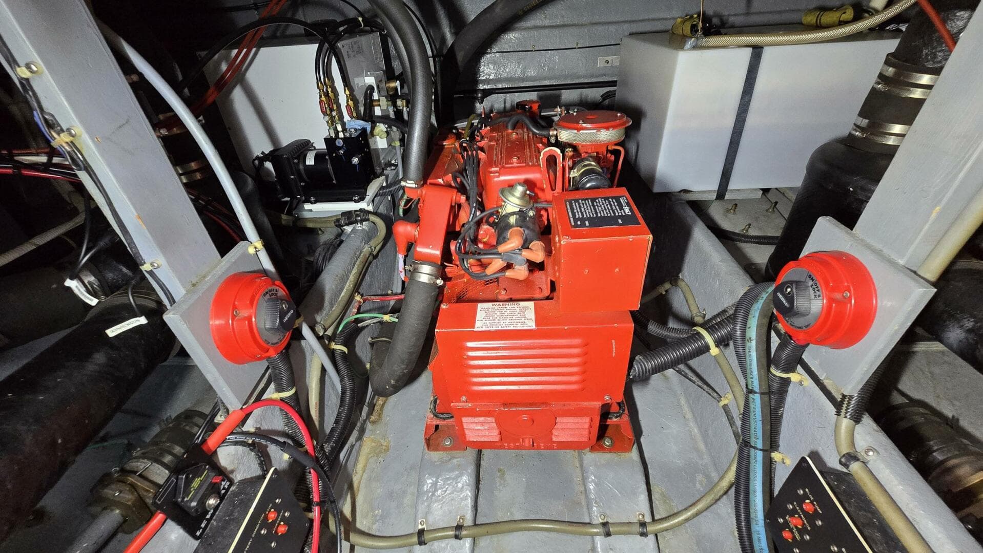 1988 Sea Ray 390 Express Cruiser