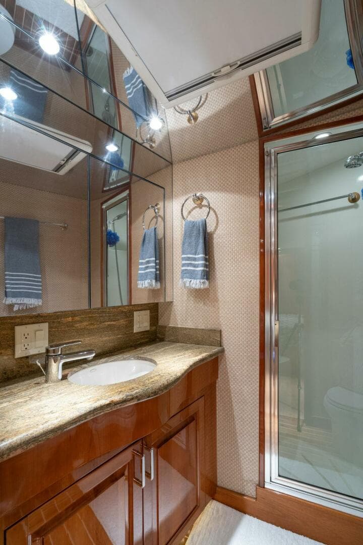 2005 Hatteras Enclosed Bridge