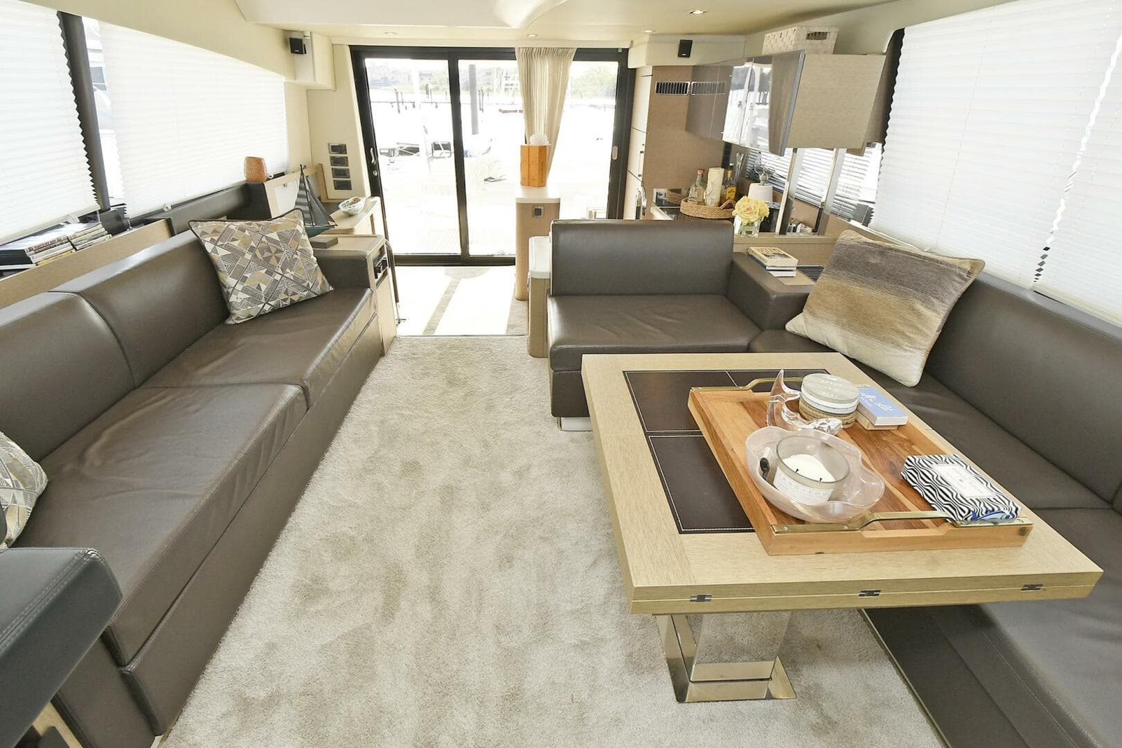 2018 Prestige 560 Fly