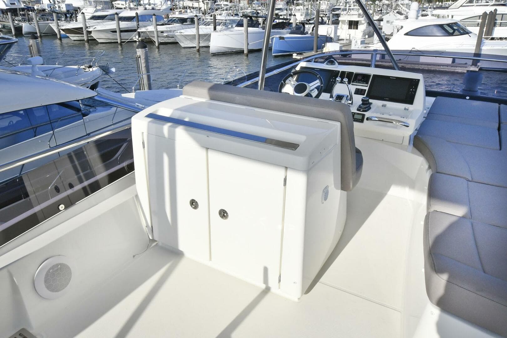 2018 Prestige 560 Fly