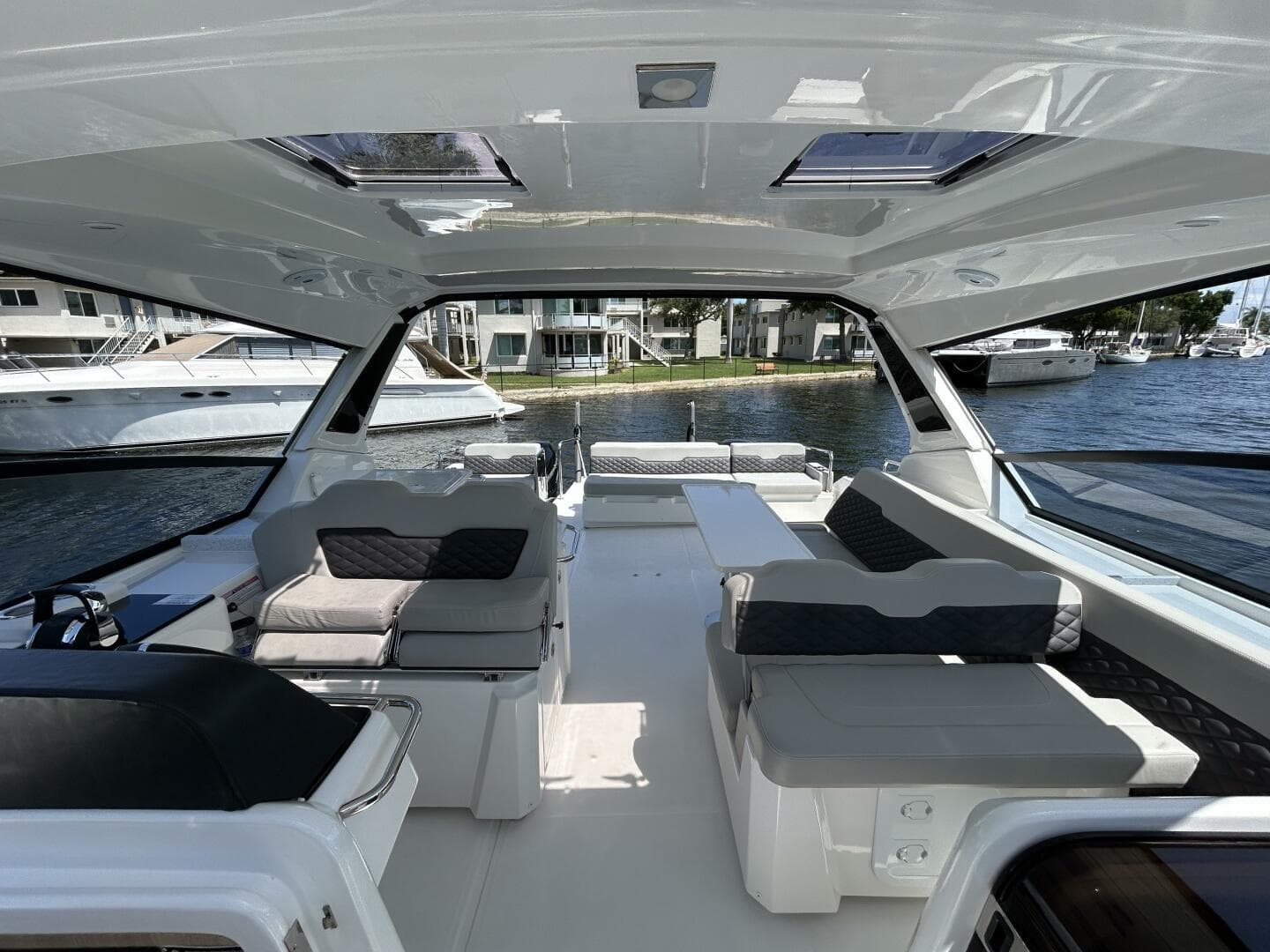 2020 Aquila 36 Sport