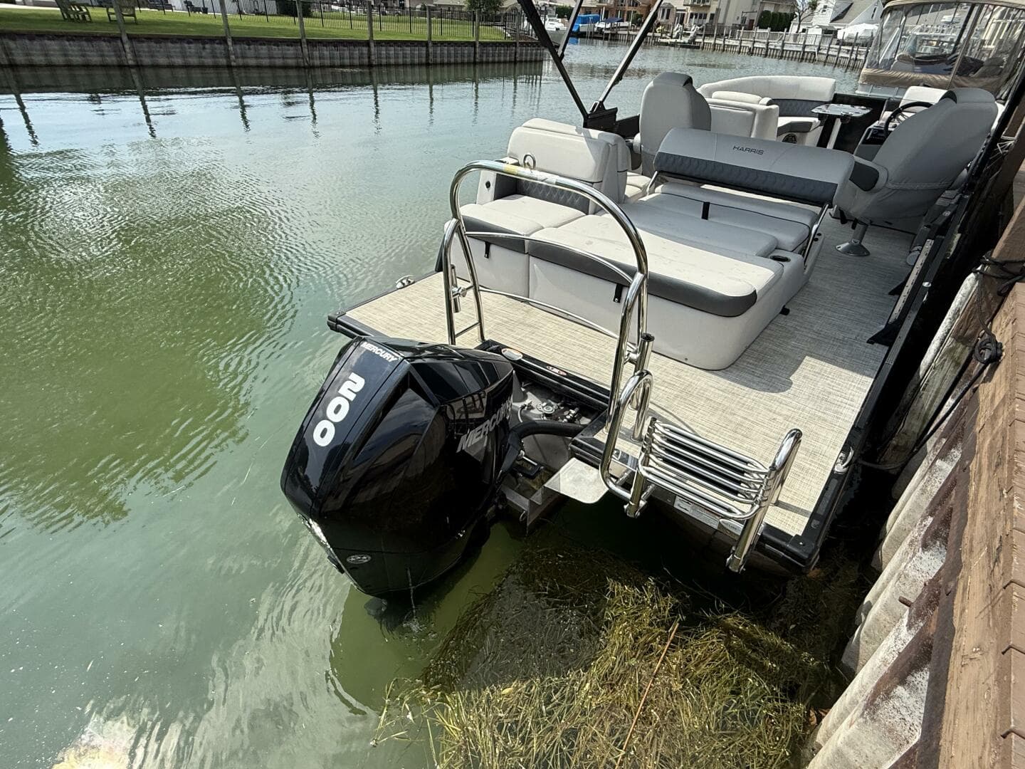 2022 Harris Sunliner 230